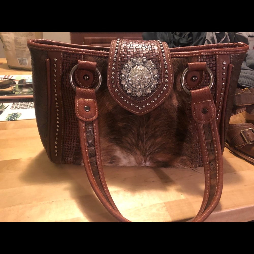 Shyanne cowhide purse